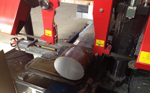 资溪卧式带锯床加工时出现明显振荡如何排查？